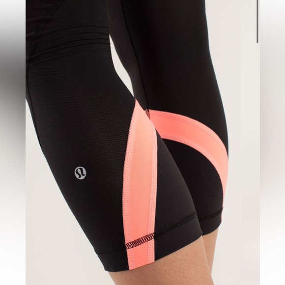 Lululemon Run: Inspire Crop II Black / Pop Orange 10 - Picture 4 of 8